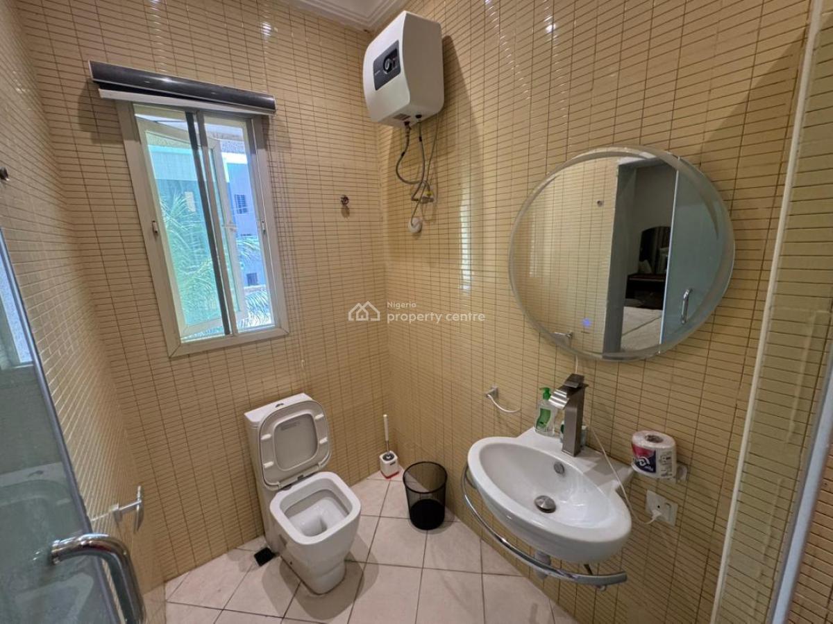a Fully Furnished & Serviced 3 Bedroom Apartment, Off Palace Road, Oniru, Victoria Island (vi), Lagos, Flat / Apartment for Sale