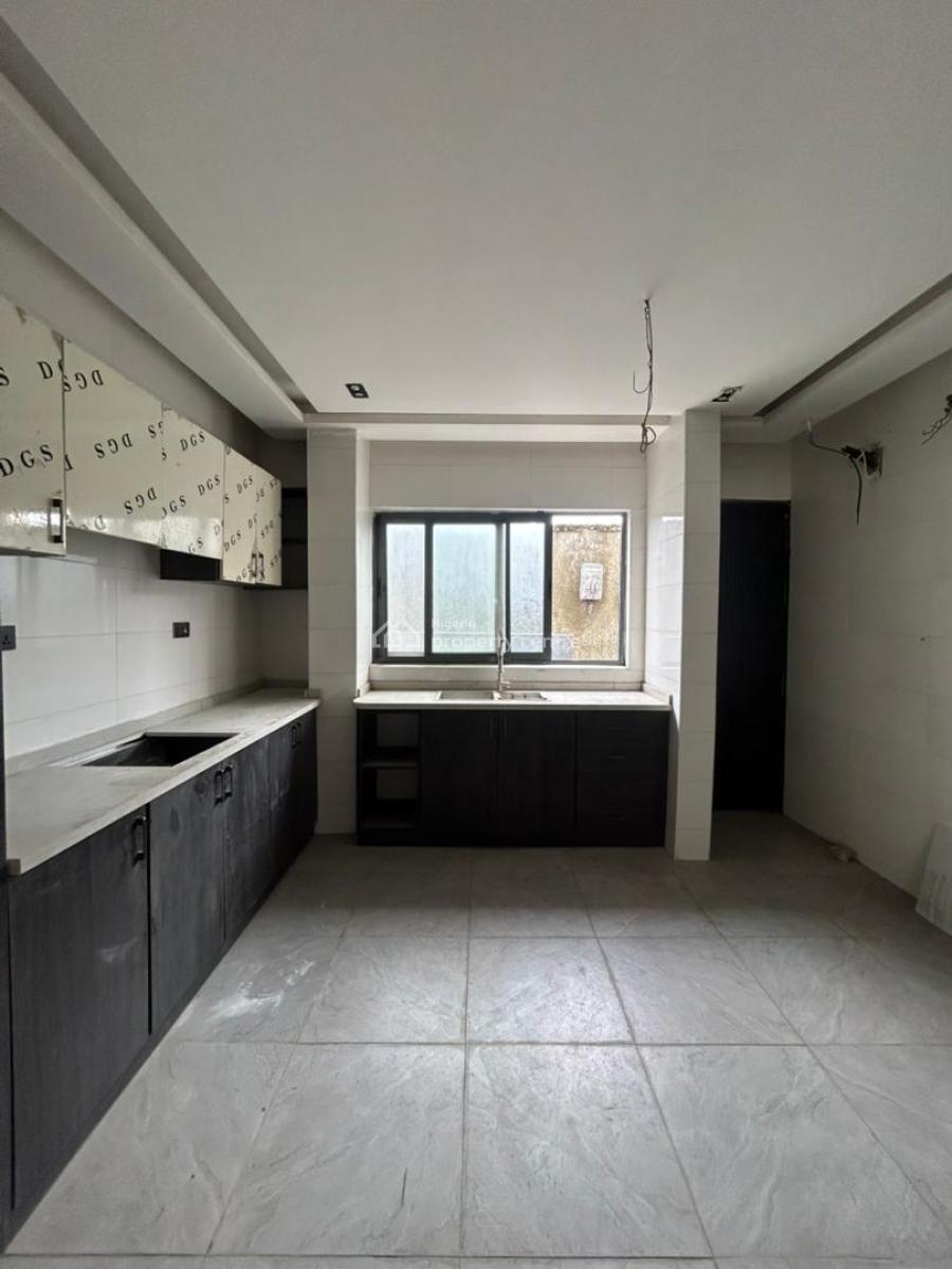 4-bedroom Terraced Triplex with Bq in Lekki, Lekki, Lagos, Terraced Duplex for Sale