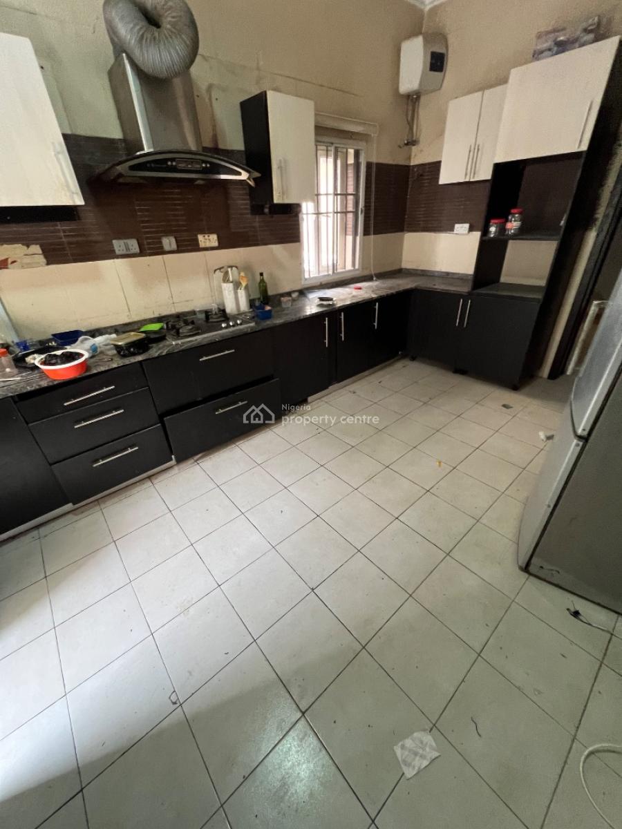 Standard 4-bedroom Terrace Duplex in a Quiet and High-end Environment, Lekki Phase 1, Lekki, Lagos, Flat / Apartment for Rent
