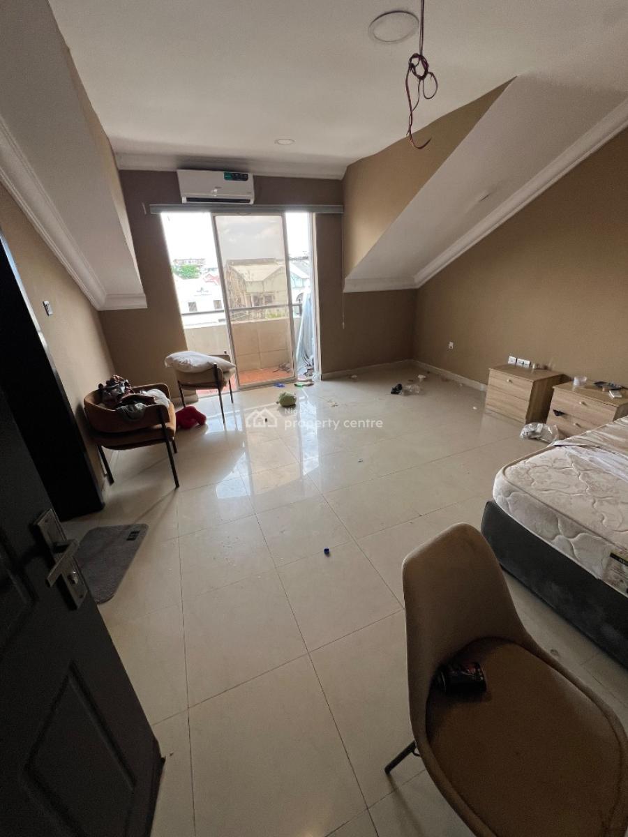 Standard 4-bedroom Terrace Duplex in a Quiet and High-end Environment, Lekki Phase 1, Lekki, Lagos, Flat / Apartment for Rent
