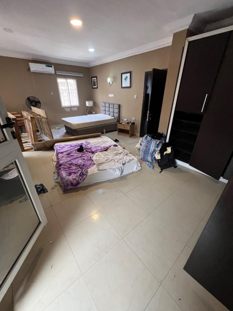 Standard 4-bedroom Terrace Duplex in a Quiet and High-end Environment, Lekki Phase 1, Lekki, Lagos, Flat / Apartment for Rent