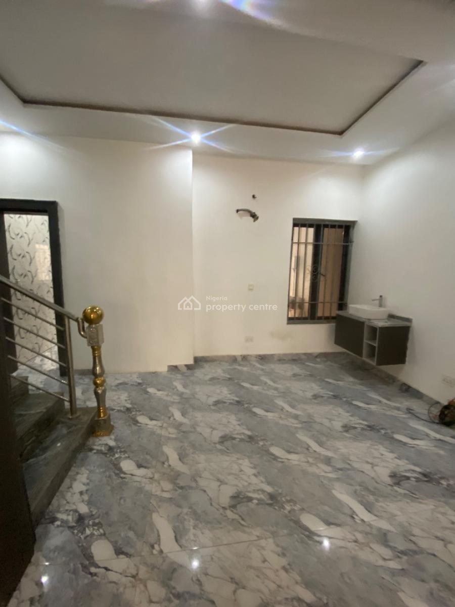 Luxury 6 Bedroom Semi Detached Duplex, Guzape District, Abuja, Semi-detached Duplex for Rent