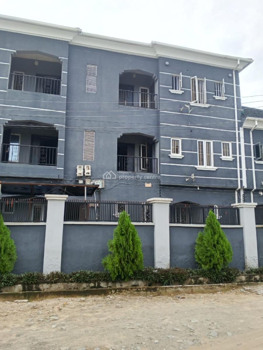 Very Clean 2 Bedroom Flat, United Estate, Lekki, Lagos, Flat / Apartment for Rent