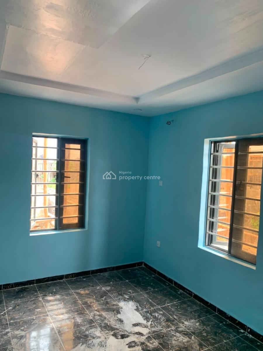 Very Clean 2 Bedroom Flat, United Estate, Lekki, Lagos, Flat / Apartment for Rent