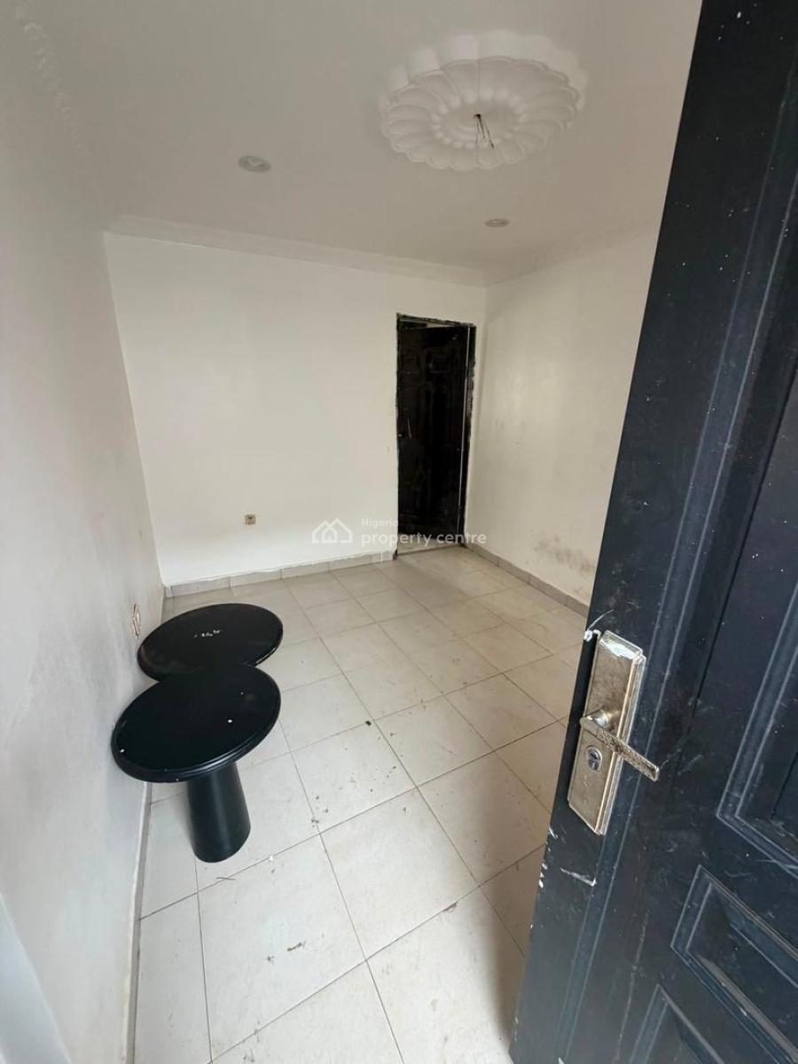 Newly Renovated 1 Bedroom Apartment with Solar, Maitama District, Abuja, Mini Flat (room and Parlour) for Rent