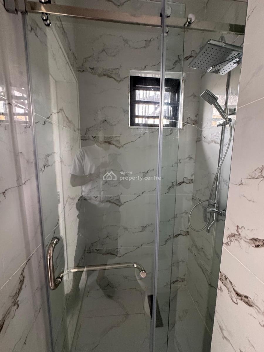 Aesthetically 2 Bedroom Apartment Maisonette with Bq, Lekki Phase 1, Lekki, Lagos, Block of Flats for Sale