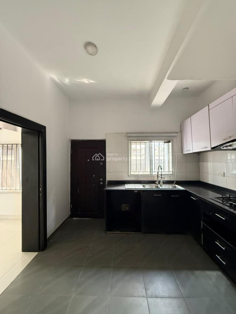 Well Maintained 4 Bedroom Terraced Duplex, By Nicon Town, Platinum Way, Ikate, Lekki, Lagos, Terraced Duplex for Rent