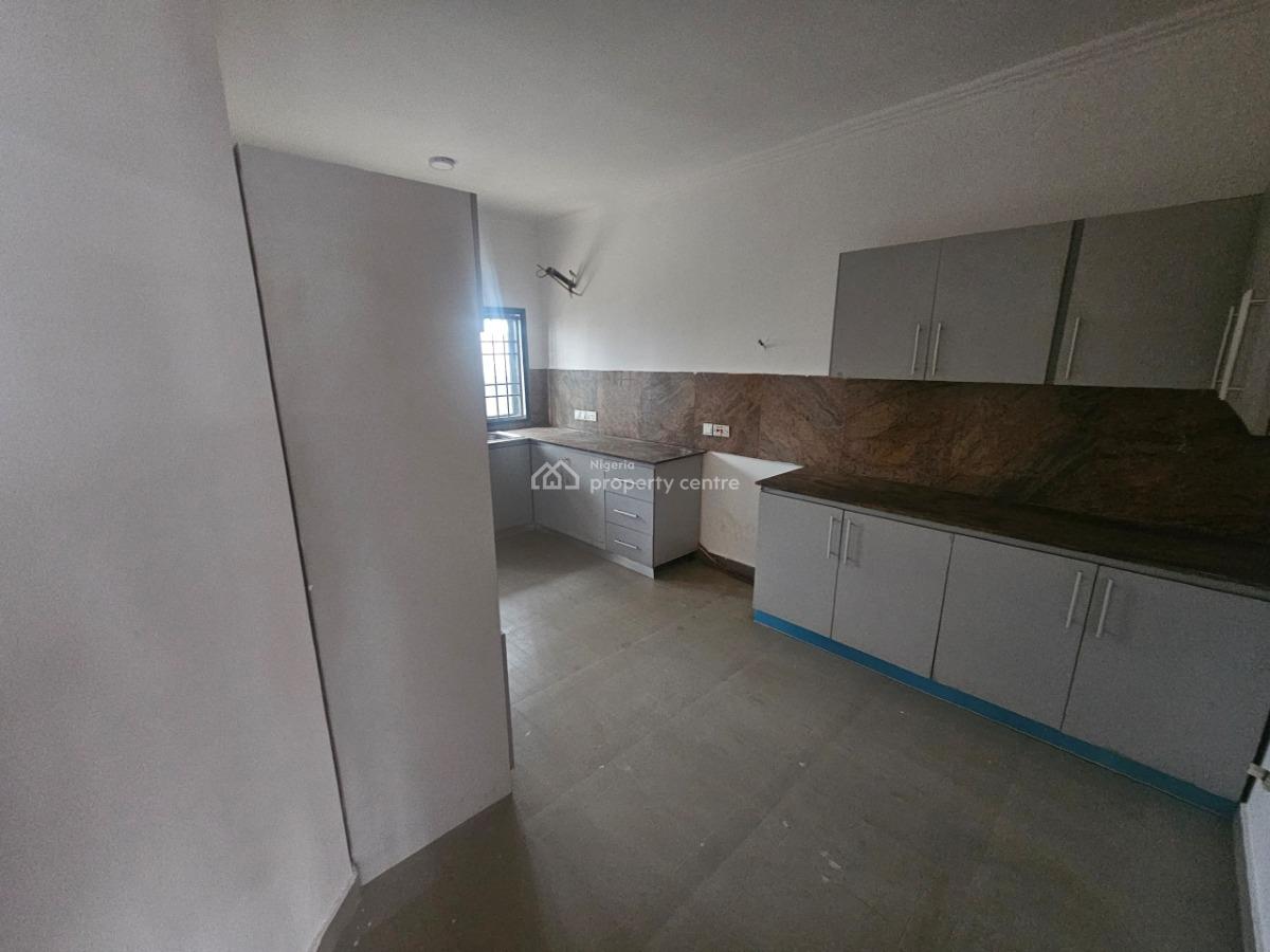 Exquisite 3-bedroom Terrace Duplex with Bq, Lekki, Lagos, Terraced Duplex for Rent