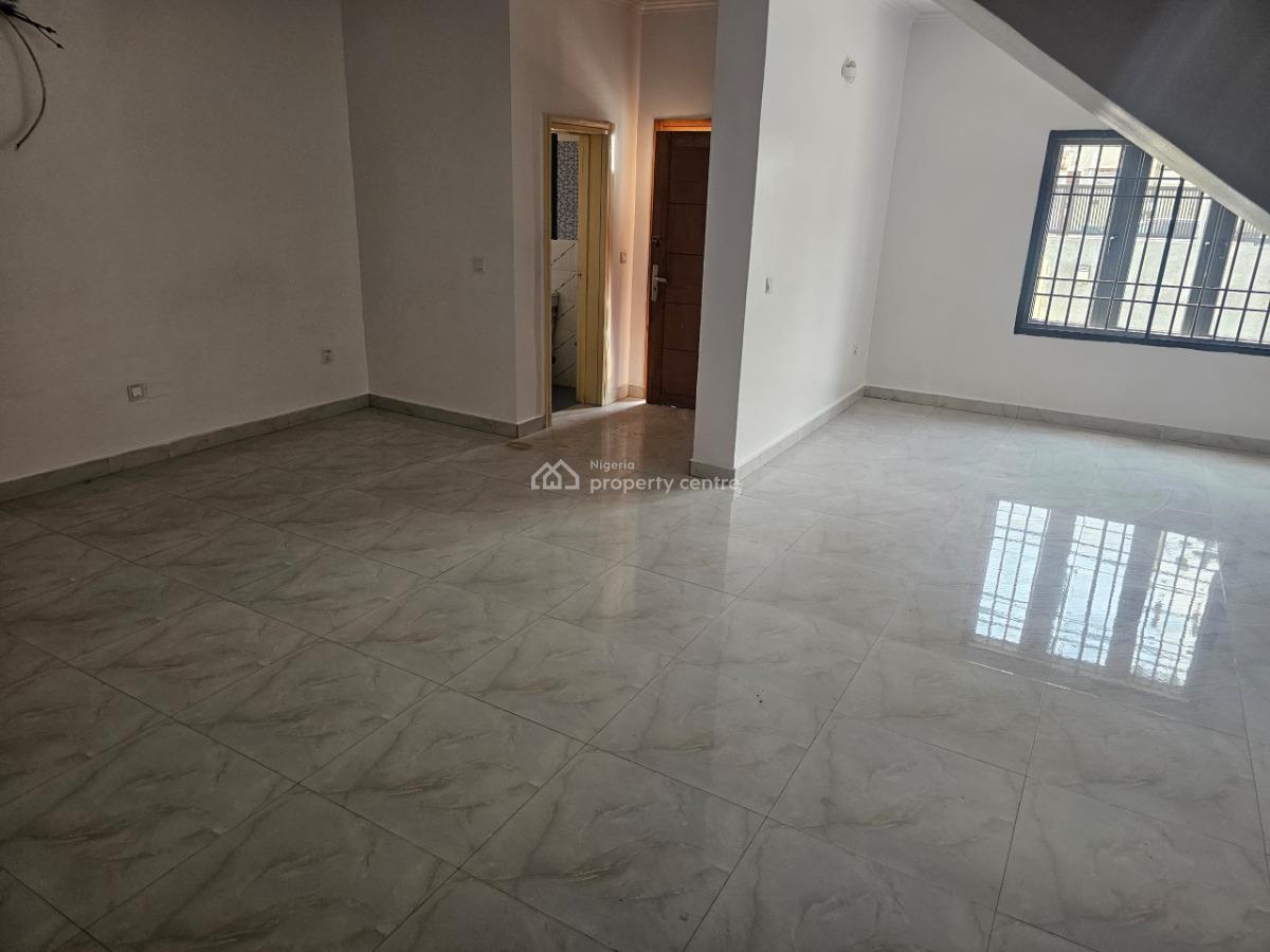 Exquisite 3-bedroom Terrace Duplex with Bq, Lekki, Lagos, Terraced Duplex for Rent