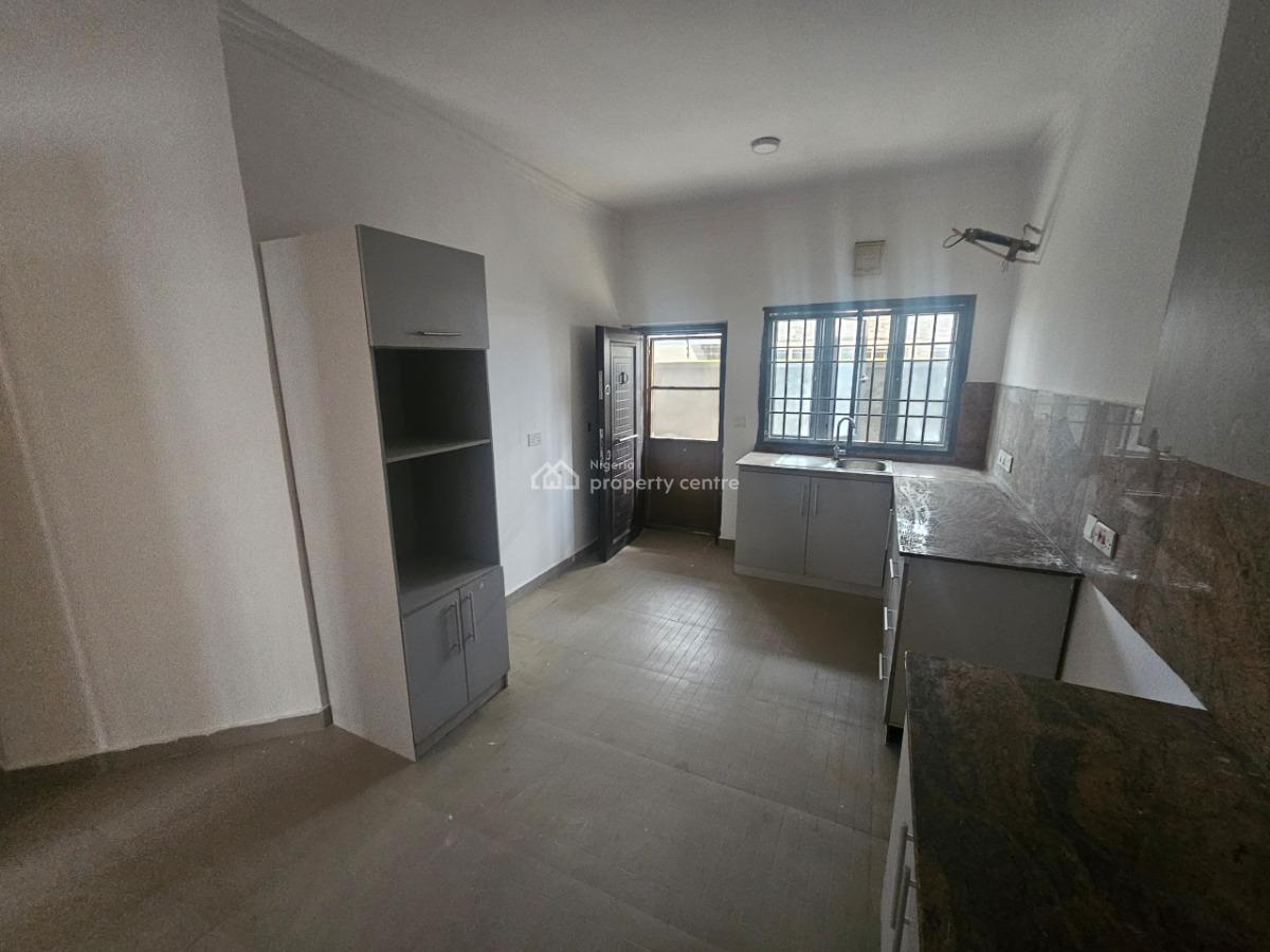 Exquisite 3-bedroom Terrace Duplex with Bq, Lekki, Lagos, Terraced Duplex for Rent