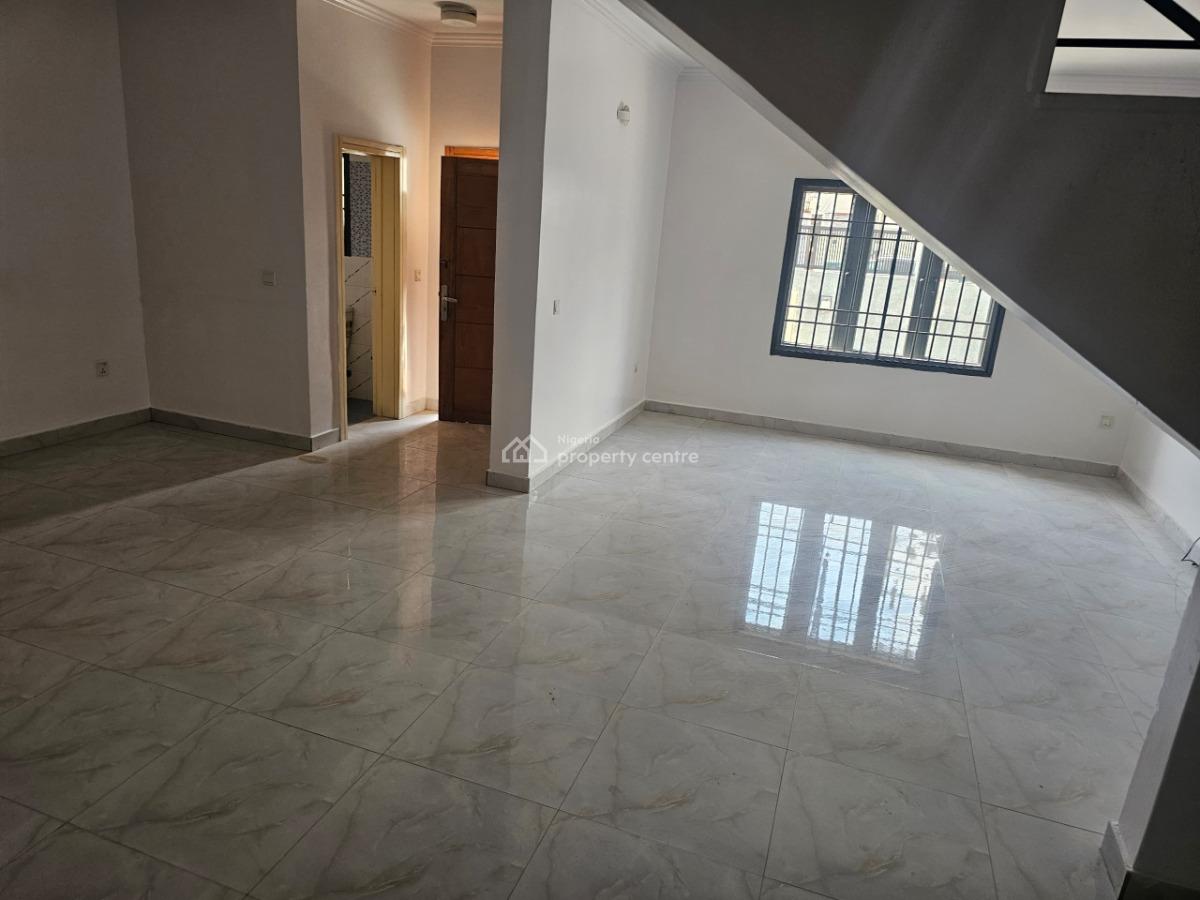 Exquisite 3-bedroom Terrace Duplex with Bq, Lekki, Lagos, Terraced Duplex for Rent