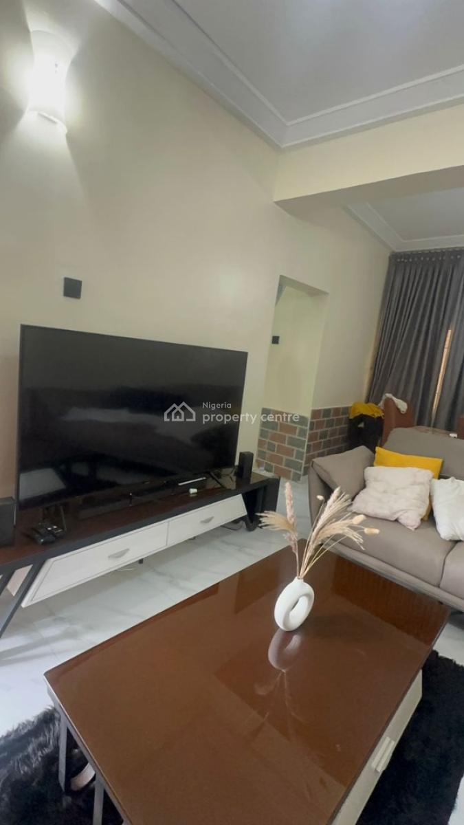 Newly Refurbished 2 Bedroom Flat, Off Limpopo Street Kunde Close, Maitama District, Abuja, Flat / Apartment for Rent