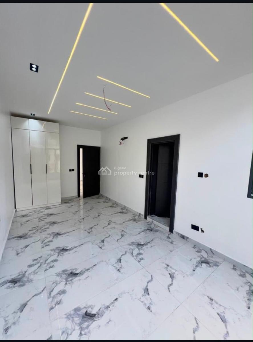 Newly Built 2-bedroom Apartment with Gym & Pool,, Ikoyi, Lagos, Block of Flats for Sale