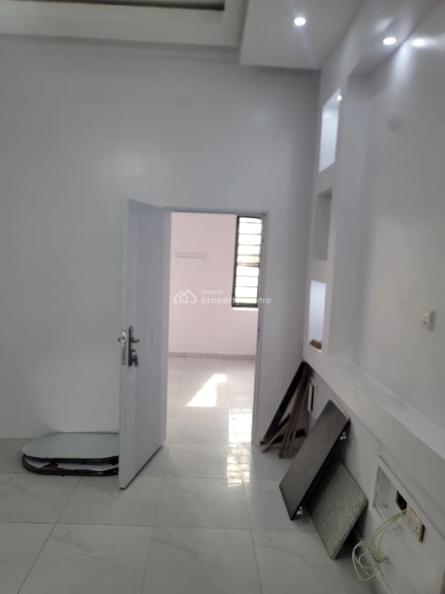 a Spacious Mini Flat, Orchid Road, Golden Palm Estate, Lekki, Lagos, Mini Flat (room and Parlour) for Rent