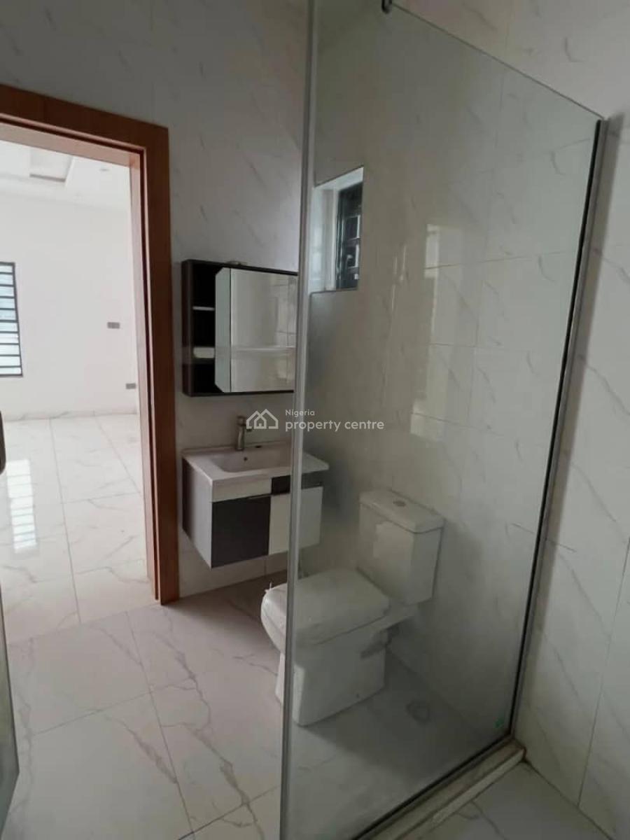 4 Bedroom Semi Detached Duplex on It Own Compound, Ologolo, Lekki, Lagos, Semi-detached Duplex for Rent