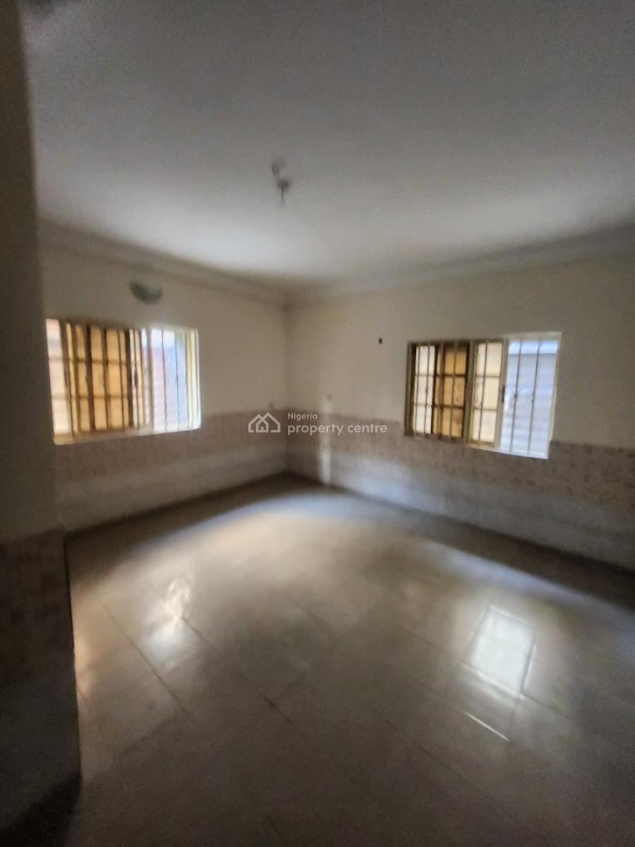 Clean Renovated 3 Bedroom  Flat, 1st& Ground Floor, Tarred Rd, Wuye Main (tarred Rd), Wuye, Abuja, Flat / Apartment for Rent