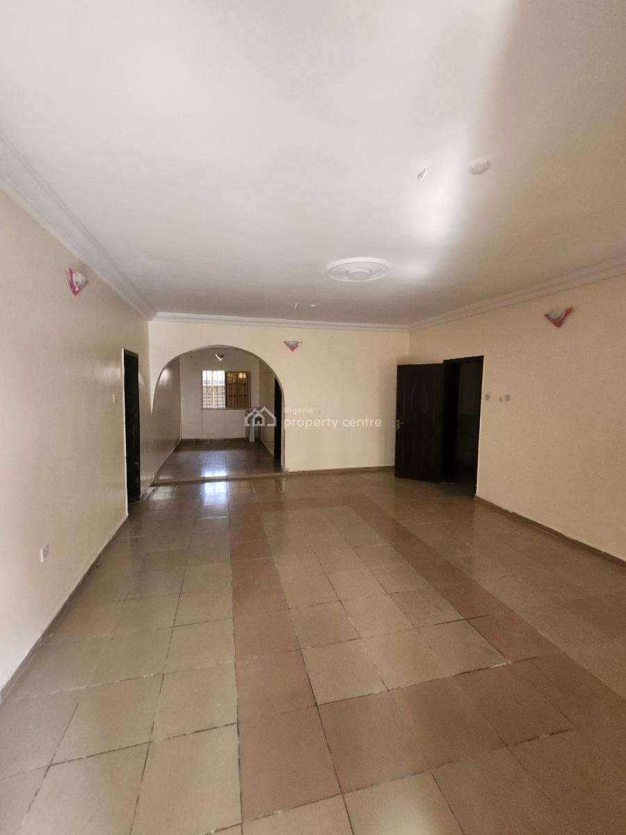 Clean Renovated 3 Bedroom  Flat, 1st& Ground Floor, Tarred Rd, Wuye Main (tarred Rd), Wuye, Abuja, Flat / Apartment for Rent