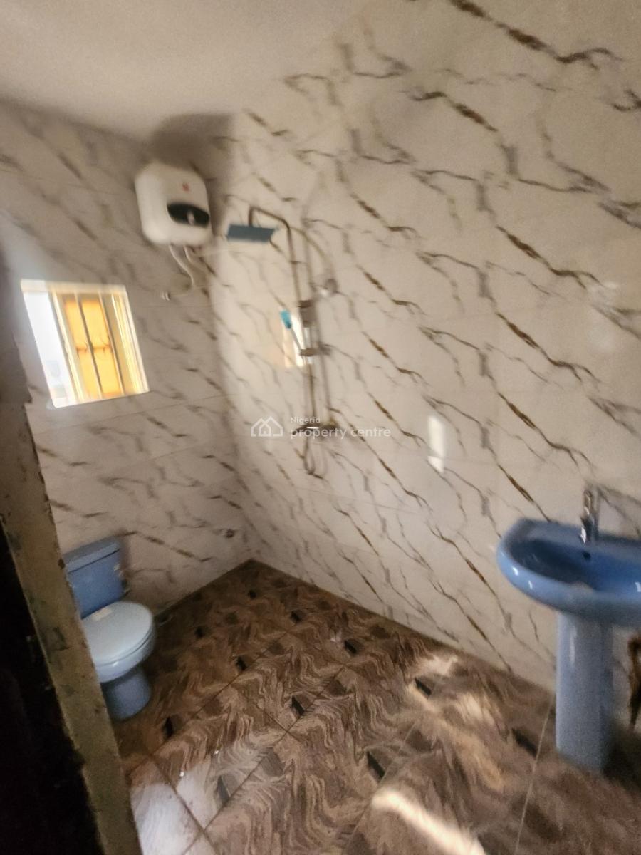Clean Renovated 3 Bedroom  Flat, 1st& Ground Floor, Tarred Rd, Wuye Main (tarred Rd), Wuye, Abuja, Flat / Apartment for Rent