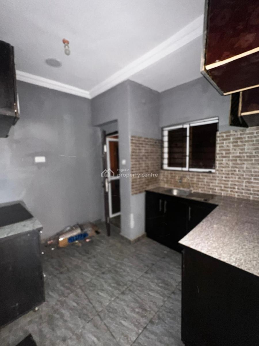 Nice 2 Bedroom Flat Upstairs in a Gated Estate (self Serviced), Ikate, Lekki, Lagos, Flat / Apartment for Rent