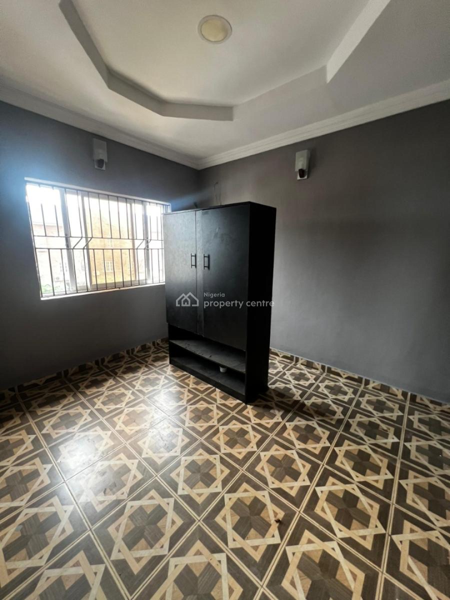 Nice 2 Bedroom Flat Upstairs in a Gated Estate (self Serviced), Ikate, Lekki, Lagos, Flat / Apartment for Rent