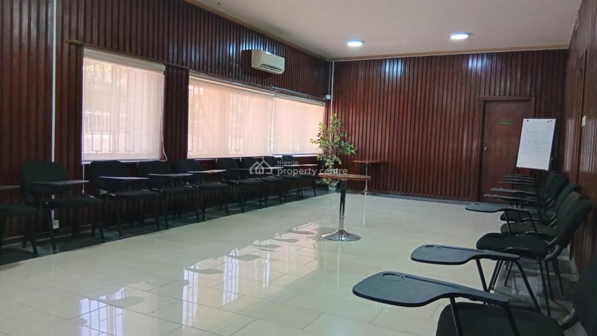 Large Conference / Training Room / Boardroom, 1226a Ahmadu Bello Way, Oduduwa Bus Stop., Victoria Island (vi), Lagos, Conference / Meeting / Training Room for Rent