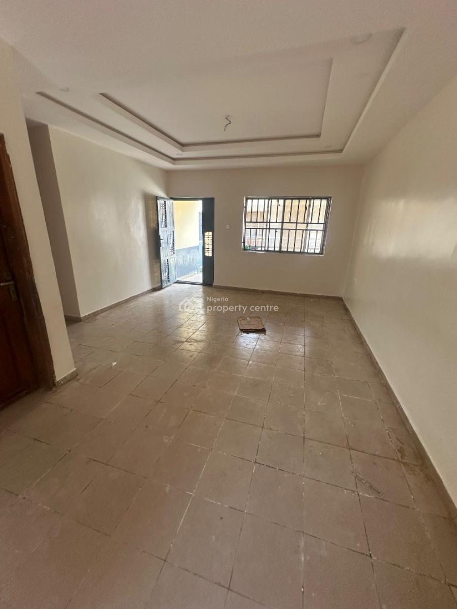 Standard Two Bedroom Bungalow in a Decent Neighborhood, Fo1 Layout, Kubwa, Abuja, Terraced Bungalow for Rent