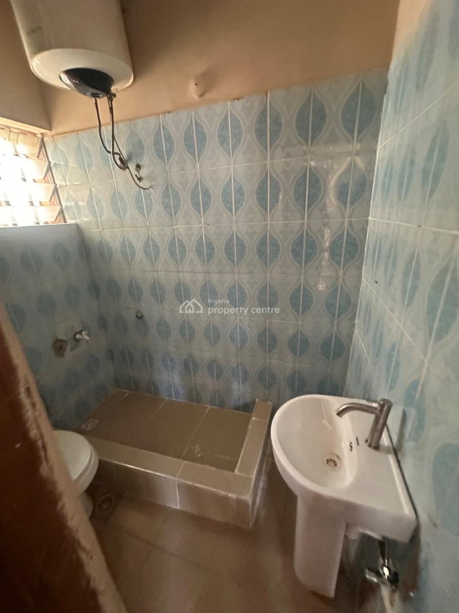 Standard Two Bedroom Bungalow in a Decent Neighborhood, Fo1 Layout, Kubwa, Abuja, Terraced Bungalow for Rent
