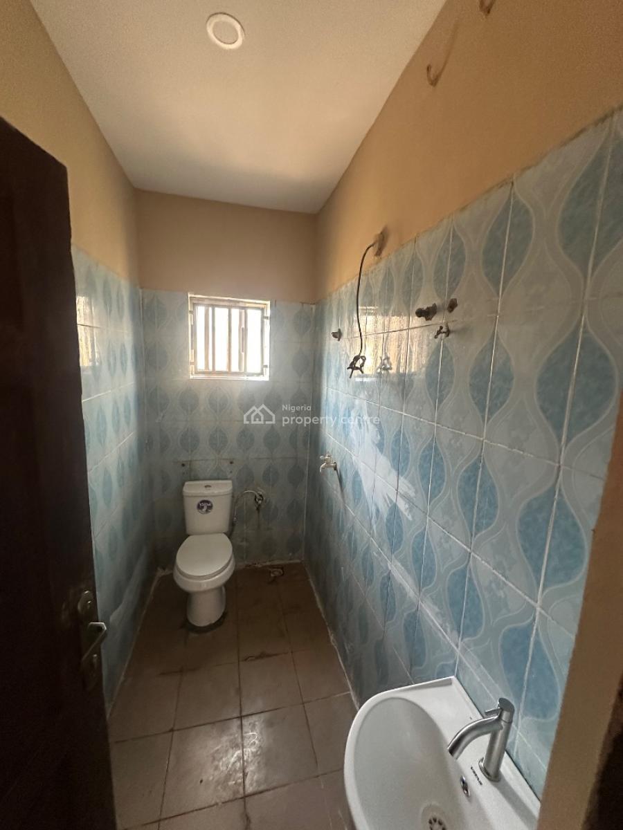 Standard Two Bedroom Bungalow in a Decent Neighborhood, Fo1 Layout, Kubwa, Abuja, Terraced Bungalow for Rent