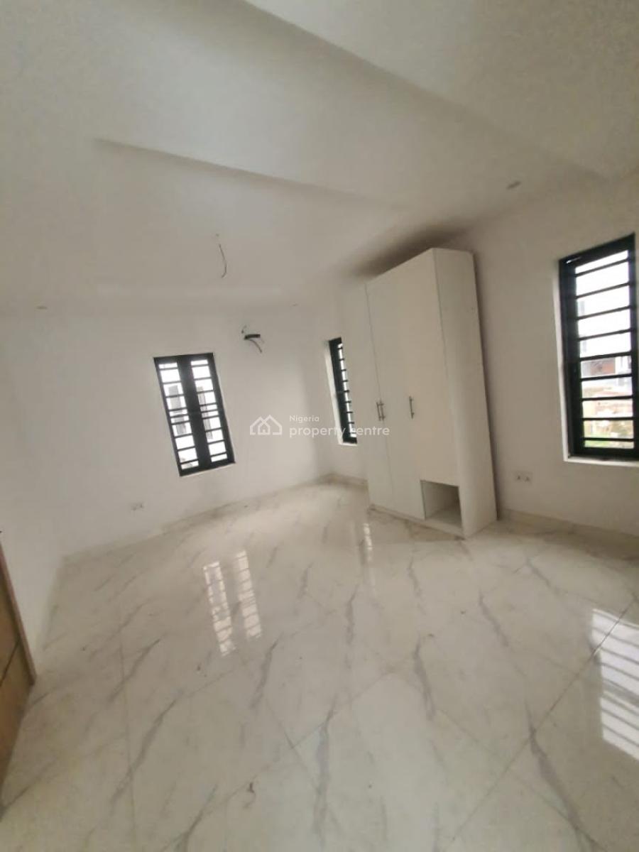 Fully Serviced Brand New Massive 2 Bedroom, Ologolo, Lekki, Lagos, Flat / Apartment for Rent