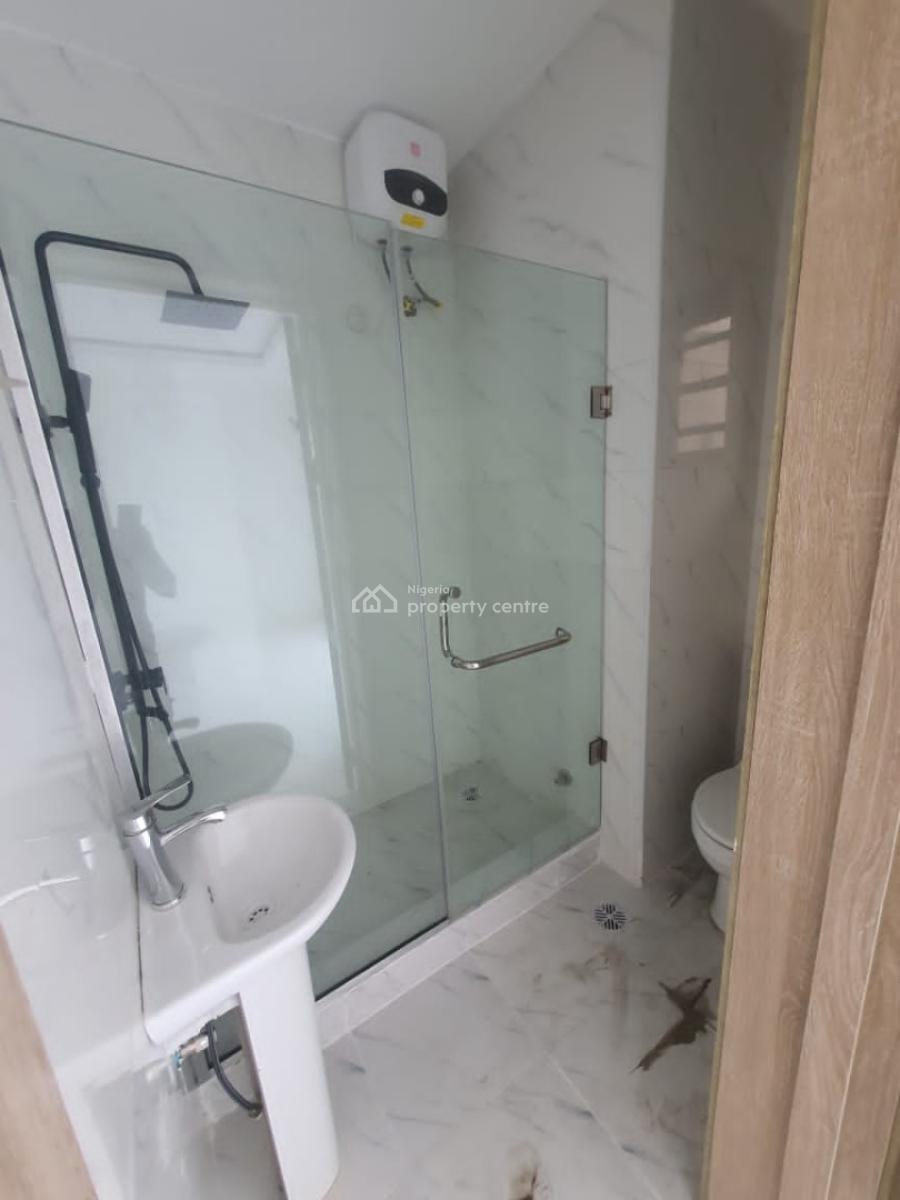Fully Serviced Brand New Massive 2 Bedroom, Ologolo, Lekki, Lagos, Flat / Apartment for Rent