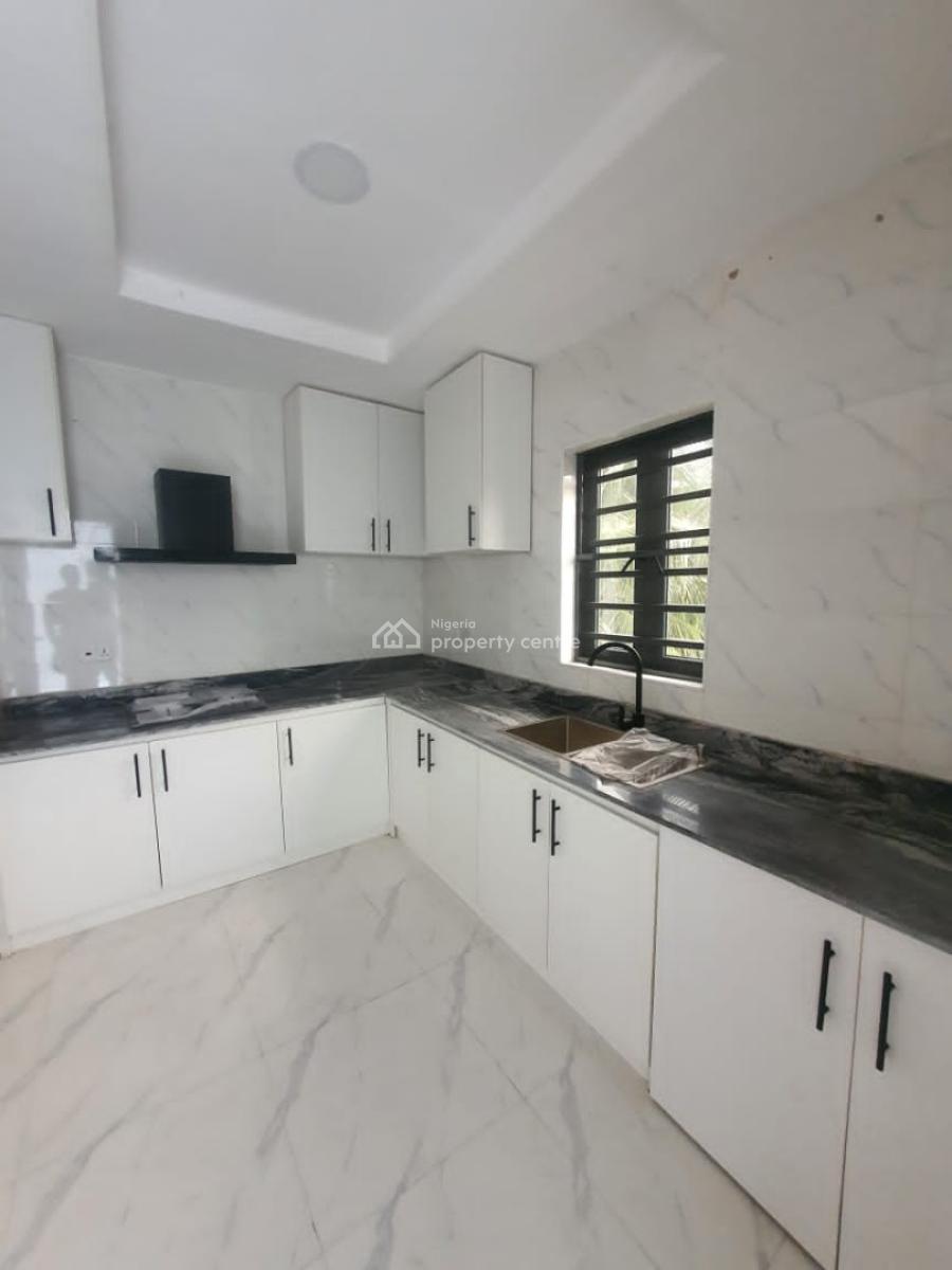 Fully Serviced Brand New Massive 2 Bedroom, Ologolo, Lekki, Lagos, Flat / Apartment for Rent