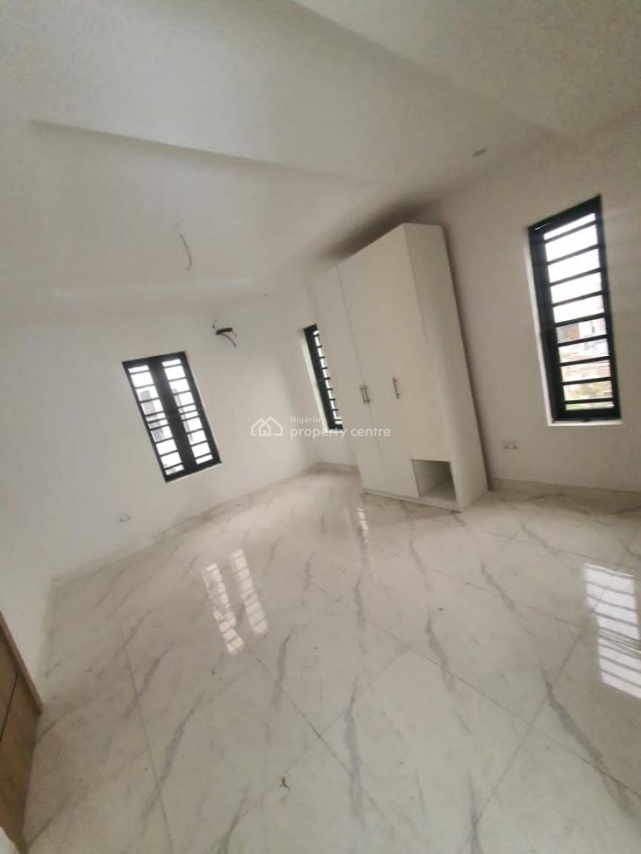 Fully Serviced Brand New Massive 2 Bedroom, Ologolo, Lekki, Lagos, Flat / Apartment for Rent