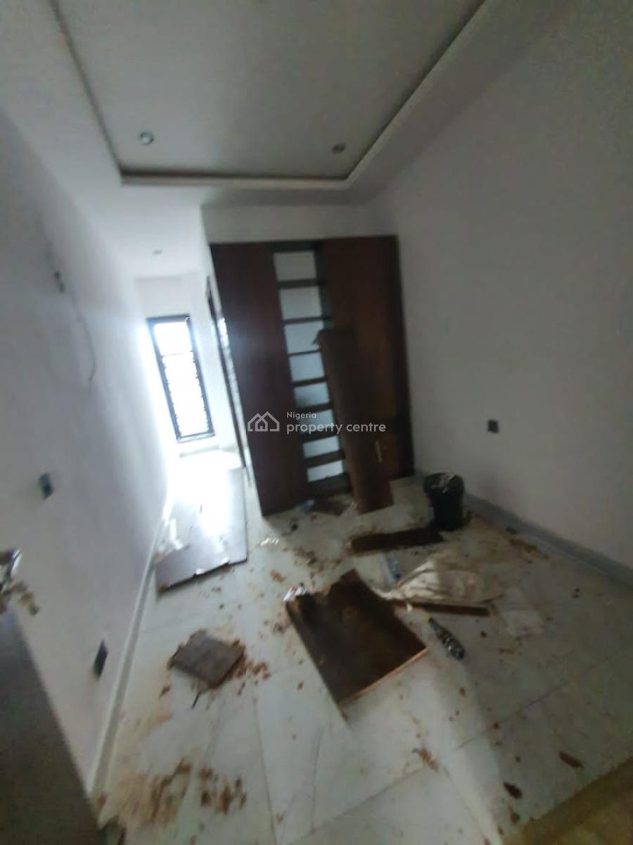 Luxury 2 Bedroom Apartment with Pool, Gym & 24/7 Power Supply, in an Estate, Ologolo, Lekki, Lagos, Flat / Apartment for Rent
