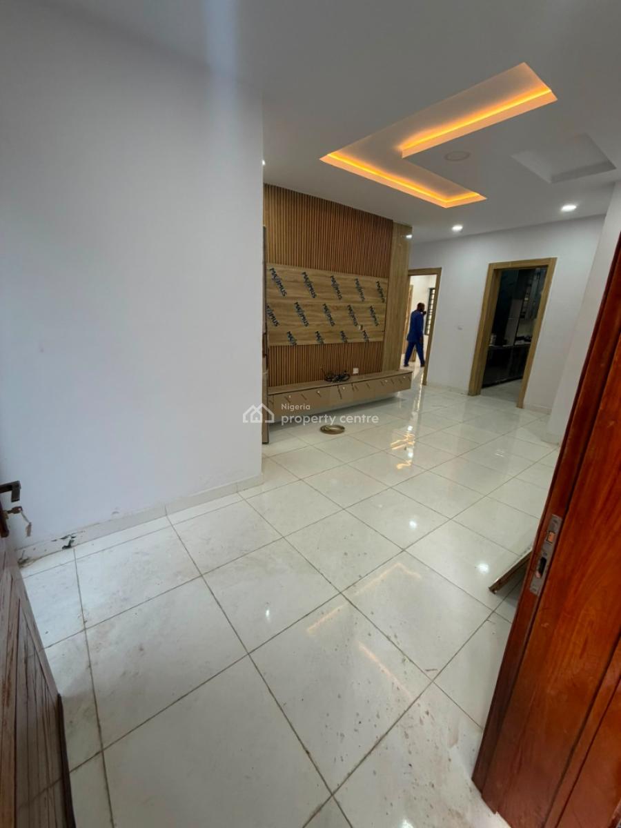 Luxury 2 Bedroom Apartment with 24/7 Power Supply, Ologolo, Lekki, Lagos, Flat / Apartment for Rent