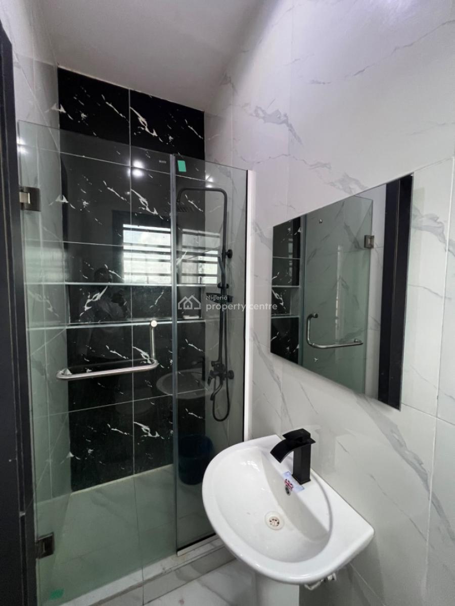 Luxury  2 Bedroom Apartment, Lekki Phase 1, Lekki, Lagos, Flat / Apartment for Sale