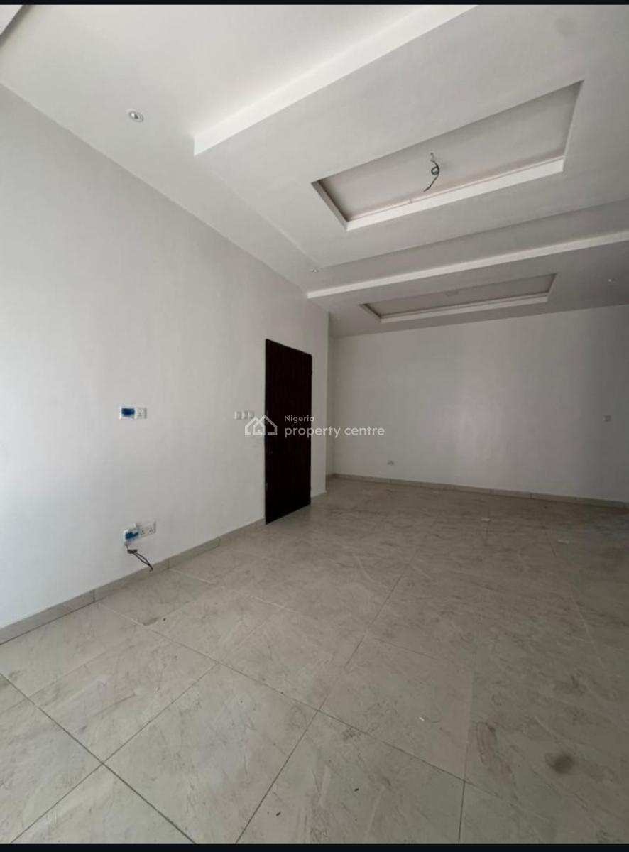 Fully Serviced and Spacious 3 Bedroom Apartment, Chevron Tollgate Lekki Orchid, Lekki, Lagos, Block of Flats for Sale