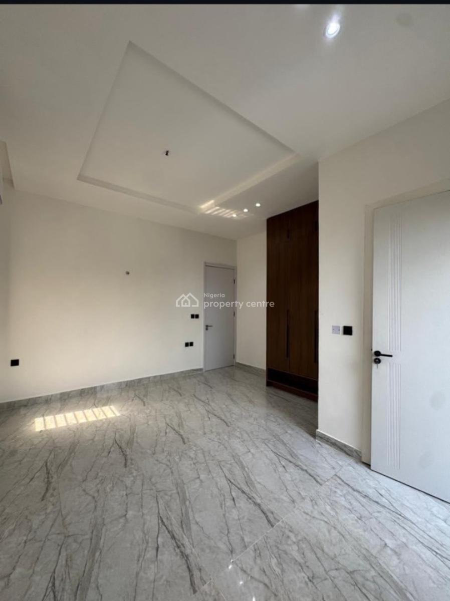Newly Built 3 Bedroom Maisonette with a Bq, Lekki Phase 1, Lekki, Lagos, Block of Flats for Sale
