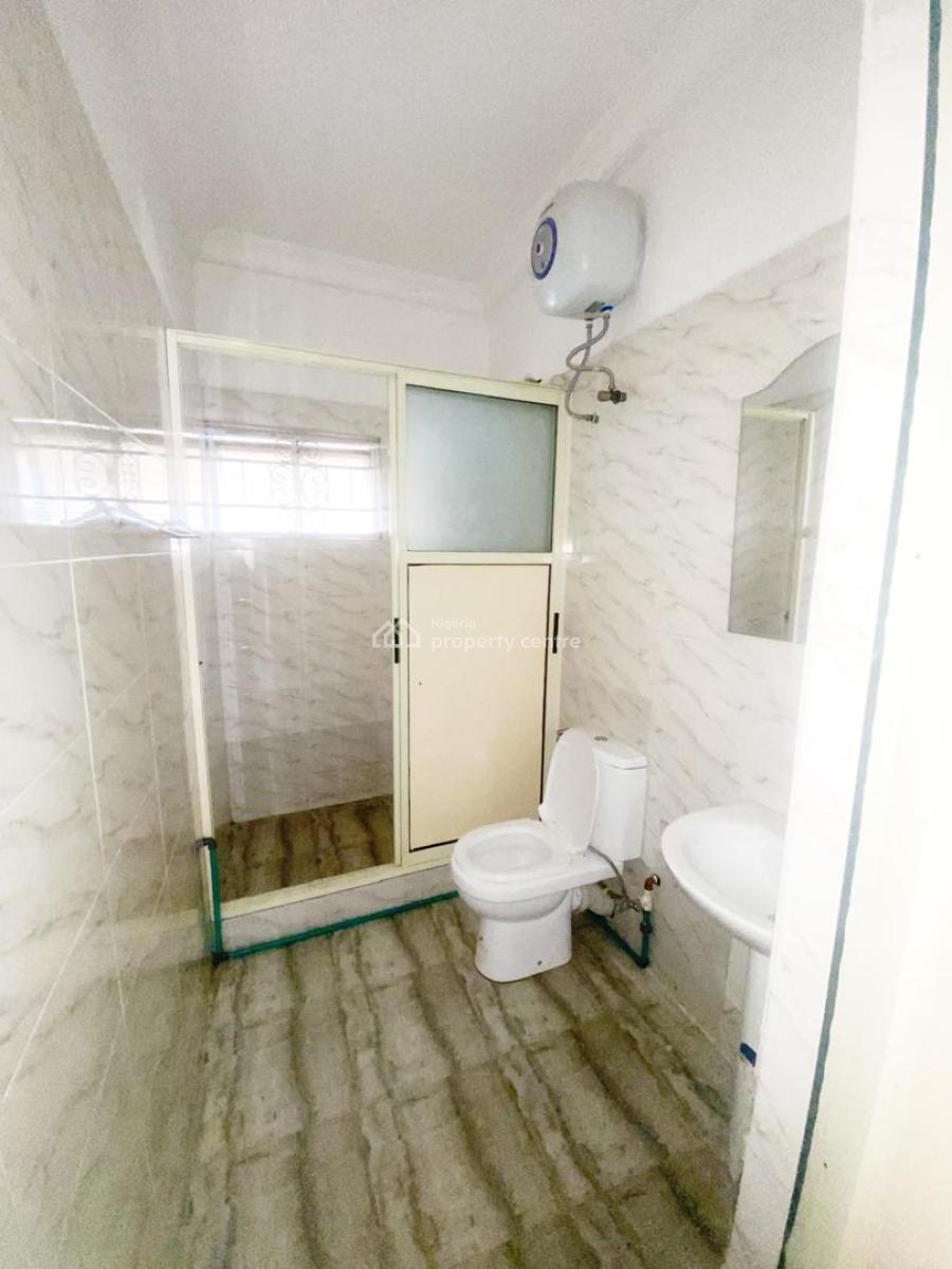 a Well Maintained 5 Bedroom Terrace Duplex with Bq, Gra Phase 1, Magodo, Lagos, Terraced Duplex for Rent