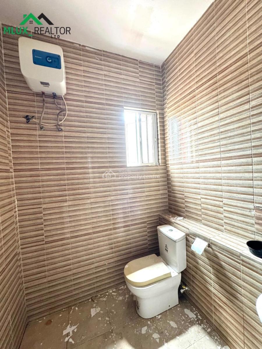 Well Maintained 4 Bedroom Terrace Duplex, Osapa, Lekki, Lagos, Terraced Duplex for Rent