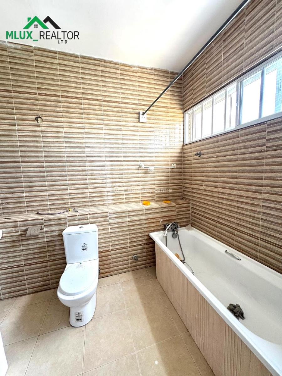 Well Maintained 4 Bedroom Terrace Duplex, Osapa, Lekki, Lagos, Terraced Duplex for Rent