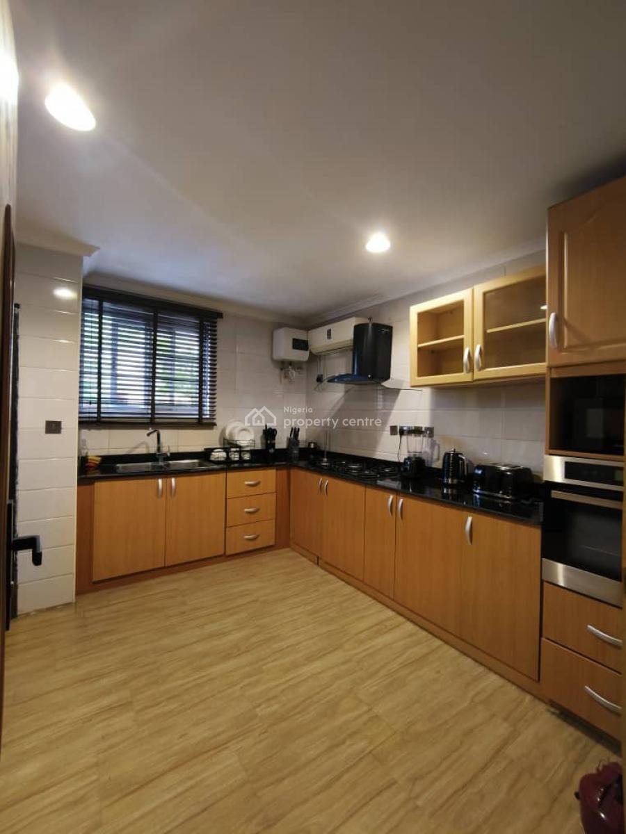 Executive Beautifully Furnished Serviced 1 Bedroom Apartment., Lekki Phase 1, Lekki, Lagos, Mini Flat (room and Parlour) for Rent