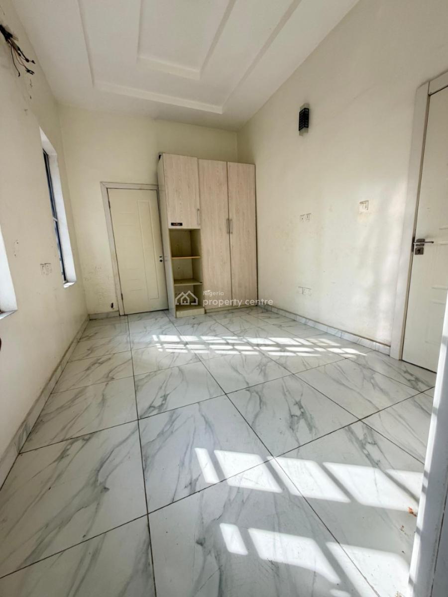 Standard Upstairs Bedroom Inside a Shared Apartment, Osapa London, Lekki, Lagos, Self Contain (single Rooms) for Rent