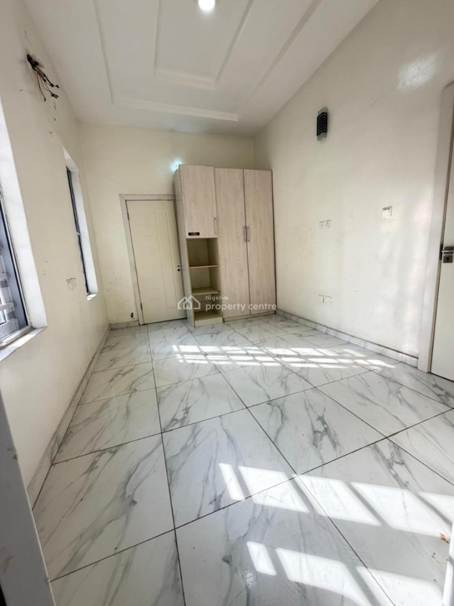 Standard Upstairs Bedroom Inside a Shared Apartment, Osapa London, Lekki, Lagos, Self Contain (single Rooms) for Rent