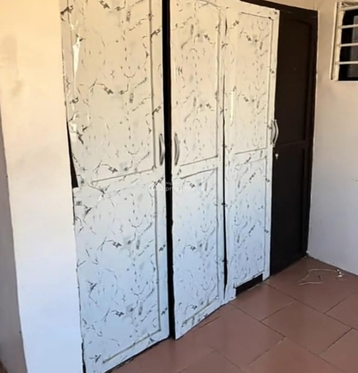 Upstairs Room Selfcon at Thomas Estate { Video}, Thomas Estate, Ajah, Lagos, Self Contain (single Rooms) for Rent
