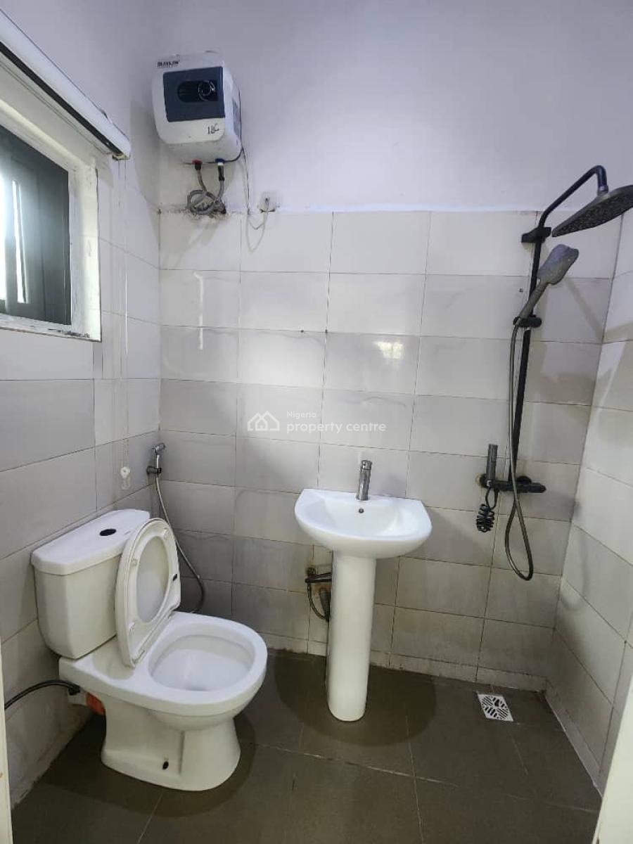 Well Maintained Serviced 2 Bedroom Apartment., Chisco, Ikate, Lekki, Lagos, Flat / Apartment for Rent