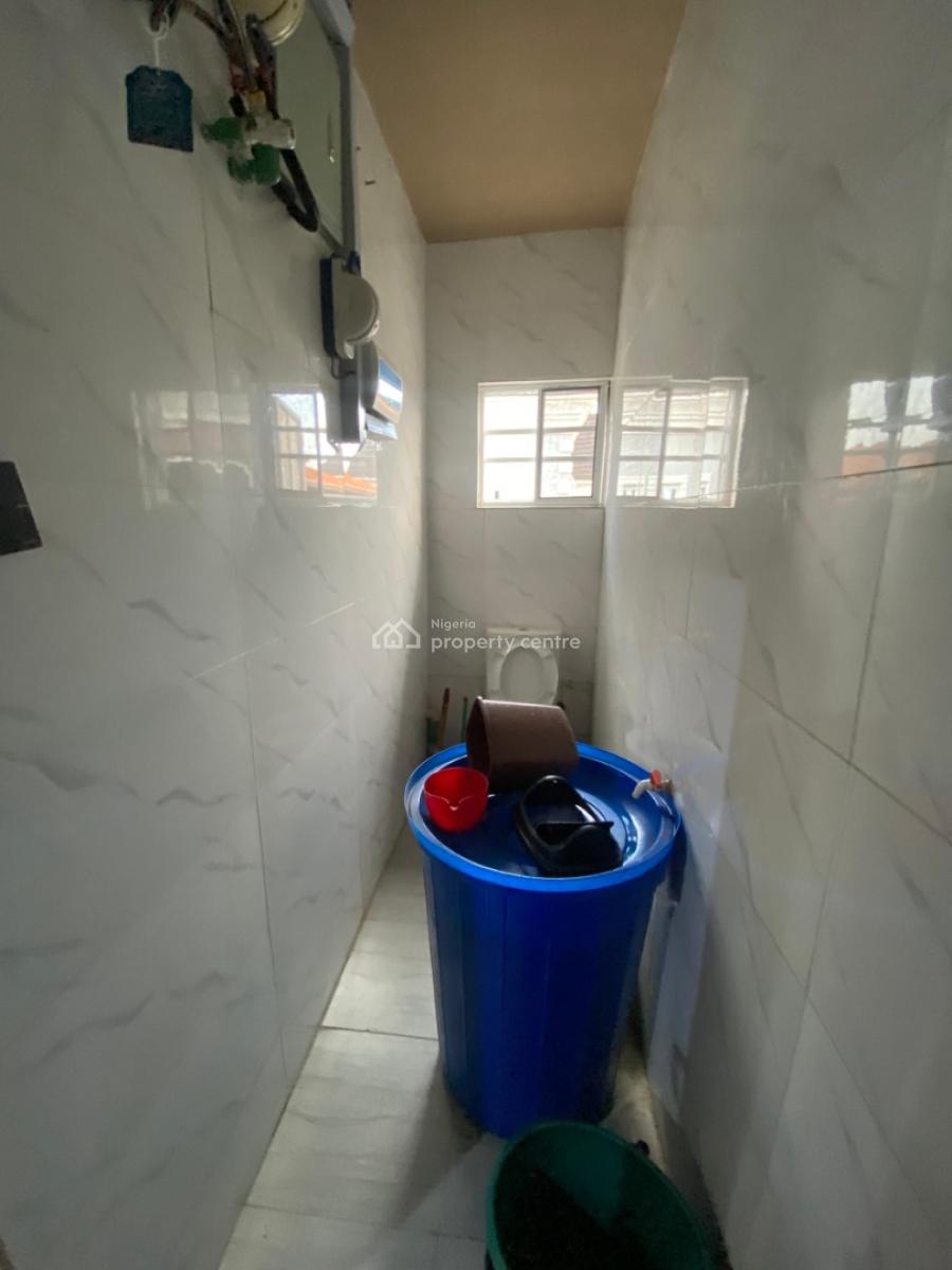 Fully Equipped and Functioning Salon, Off Badore Road,, Ajah, Lagos, Shop for Sale