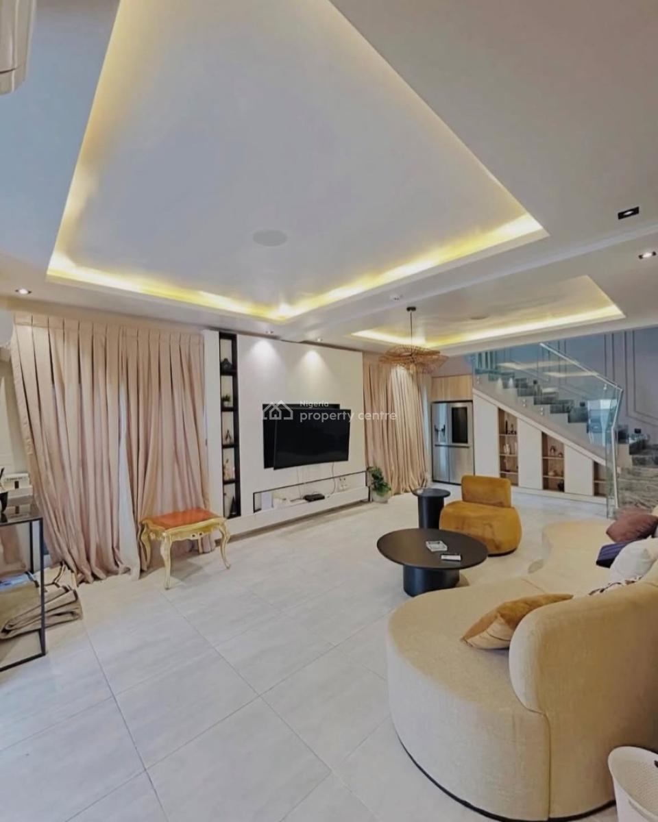 Spacious 5 Bedroom Semi-detached Duplex with Bq, Lekki Phase 1, Lekki, Lagos, Detached Duplex for Rent