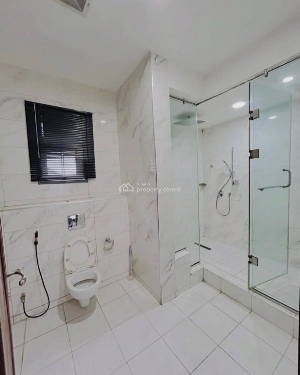 Spacious 5 Bedroom Semi-detached Duplex with Bq, Lekki Phase 1, Lekki, Lagos, Detached Duplex for Rent