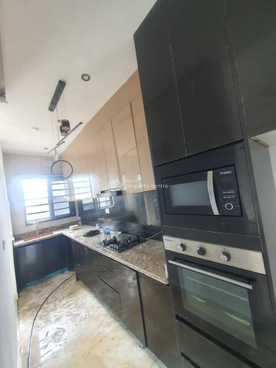 Massive Standard 2 Bedroom Apartment., Ologolo, Lekki, Lagos, Flat / Apartment for Rent