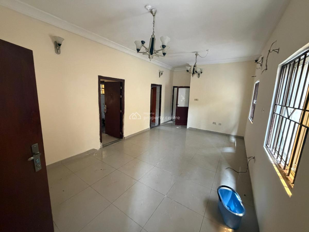 a Nice and Well Maintained 2 Bedrooms Self Service Apartment, Lekki Phase 1, Lekki, Lagos, Flat / Apartment for Rent